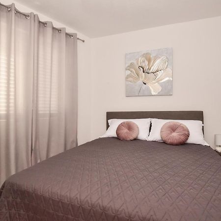 Apartman Luka Igrane Εξωτερικό φωτογραφία