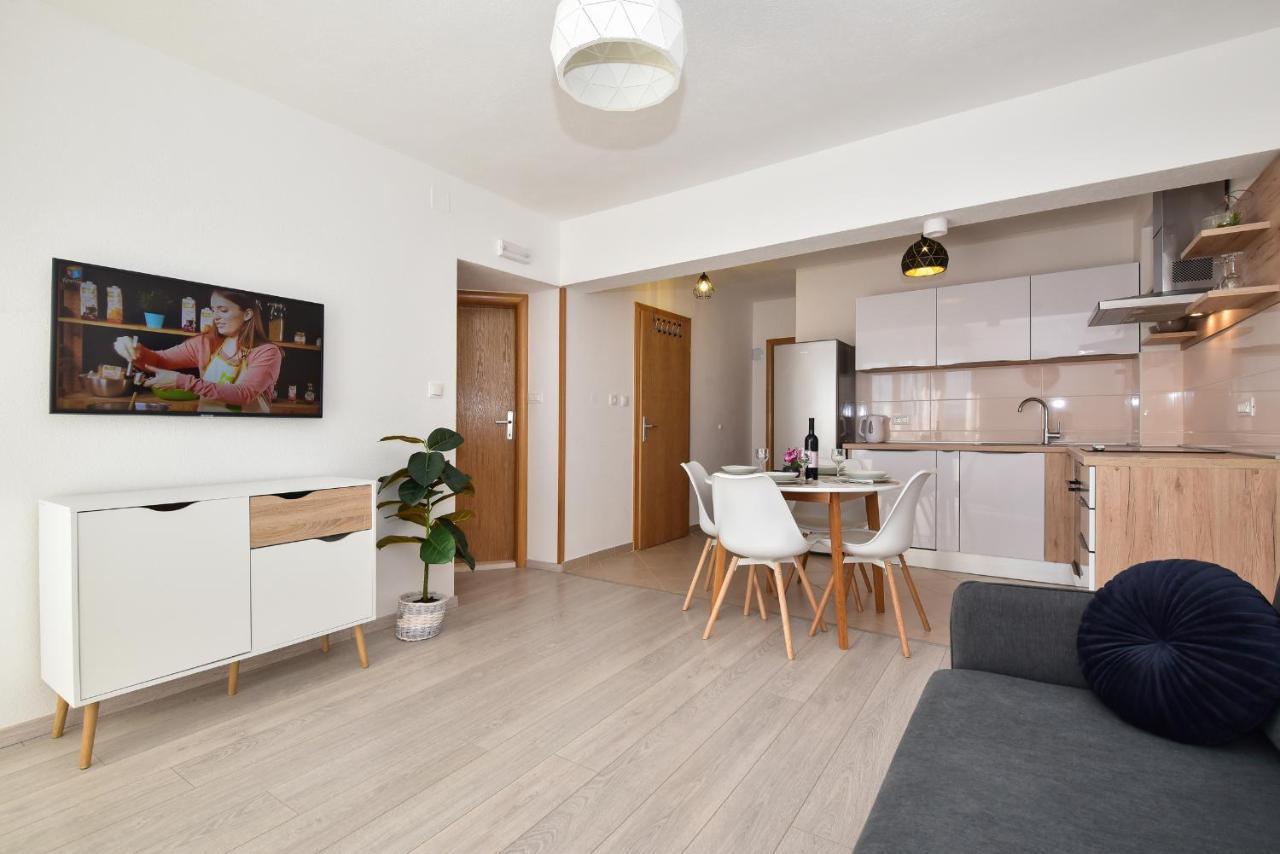 Apartman Luka Igrane Εξωτερικό φωτογραφία